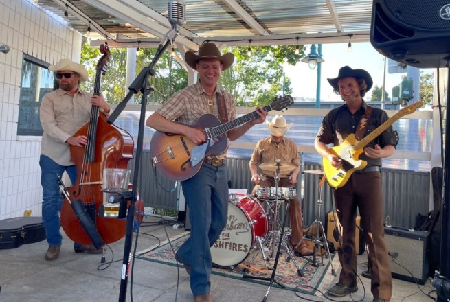 iamrudy live music brush fires 01