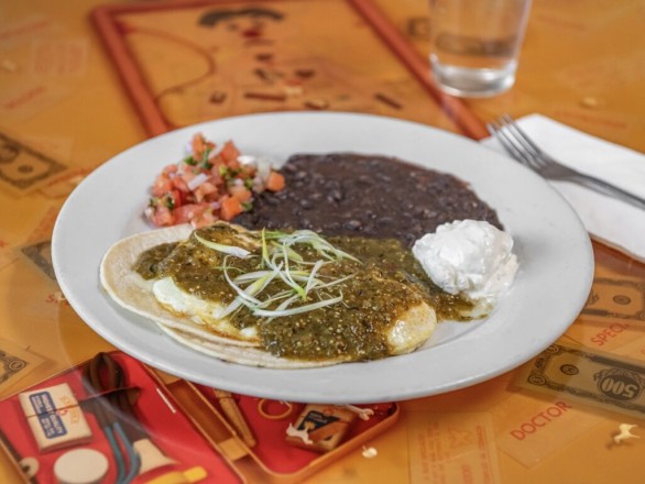 RudysCantFailCafe_HuevosRancheros Large